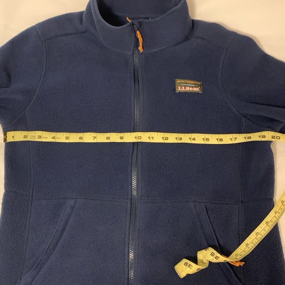 L.L. Bean Mountain Classic petite fleece - Picture 3 of 7